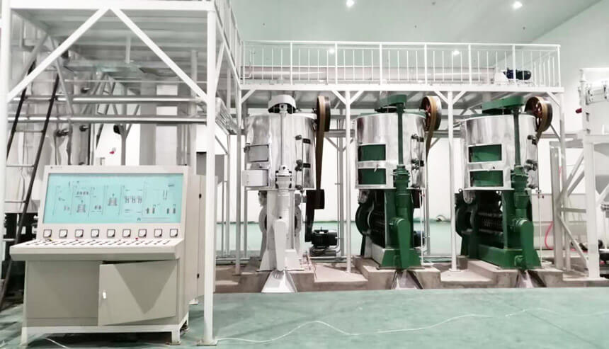 Industrial coconut oil extraction machine
