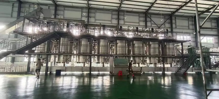 Continuous palm oil refining machine