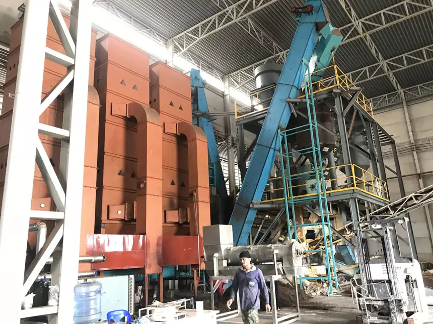 Small scale palm oil processing machine