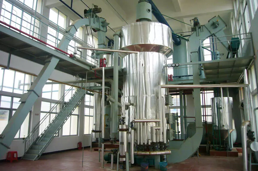 Rice bran oil solvent extraction process