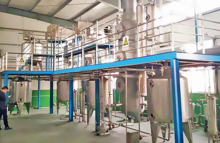 Walnut oil degumming process in refining